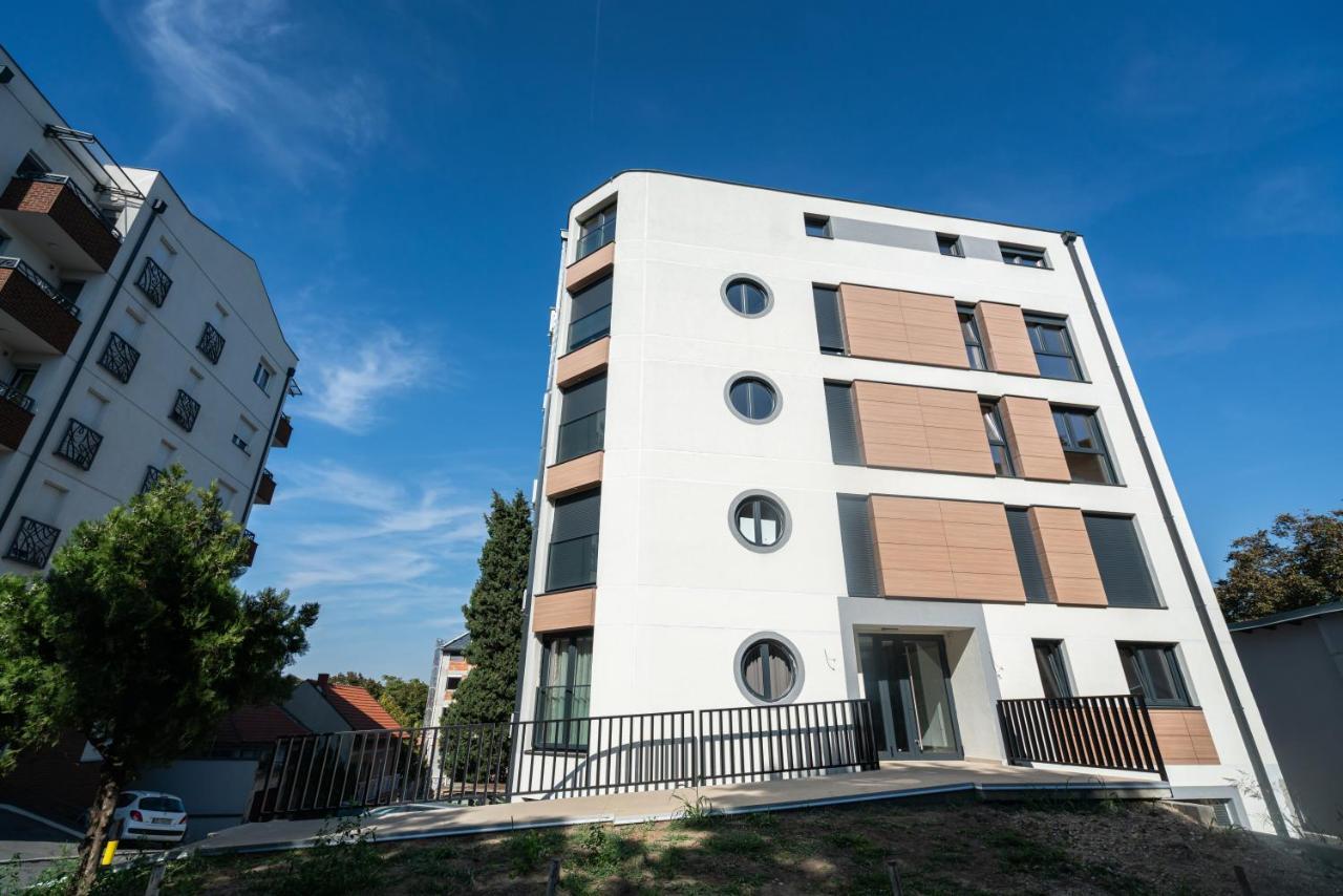 Nar Apartment